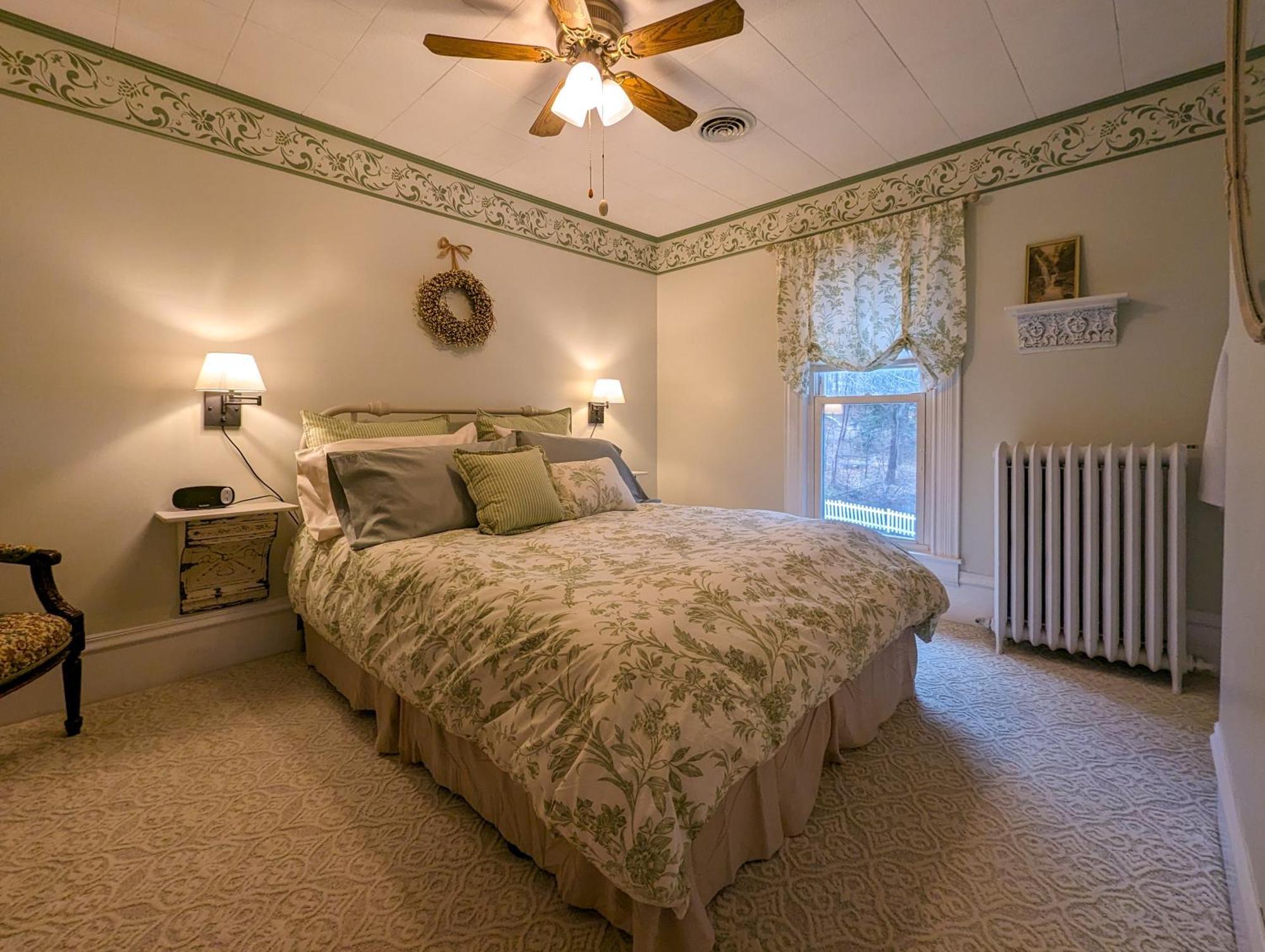 Hudson Manor Bed & Breakfast Watkins Glen Eksteriør bilde