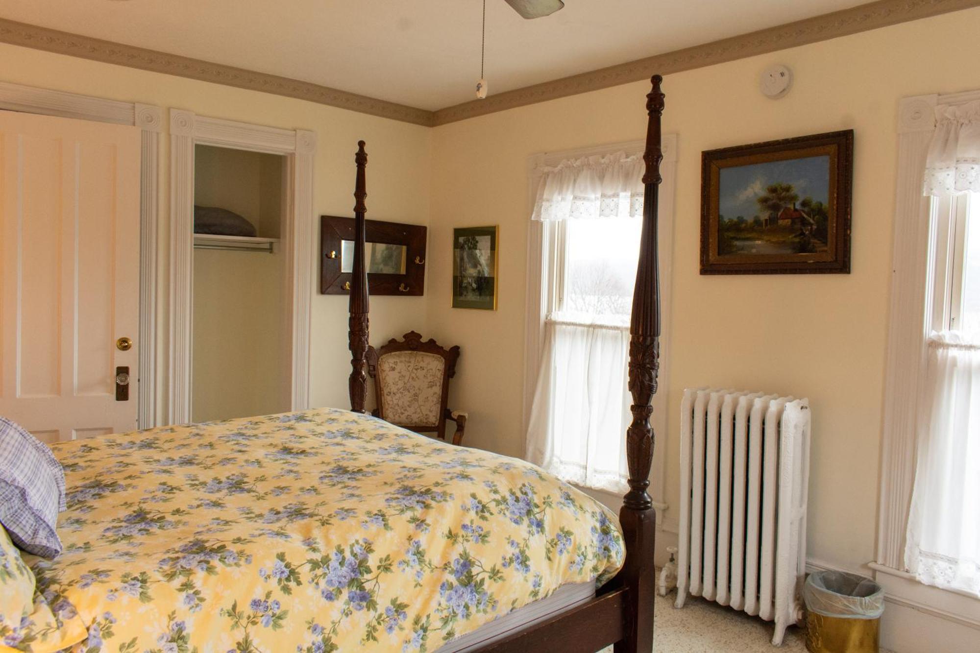 Hudson Manor Bed & Breakfast Watkins Glen Eksteriør bilde