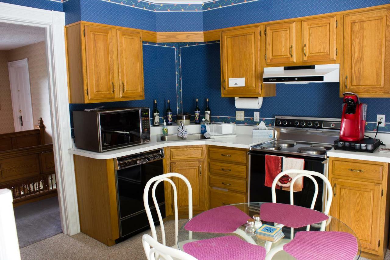 Hudson Manor Bed & Breakfast Watkins Glen Eksteriør bilde